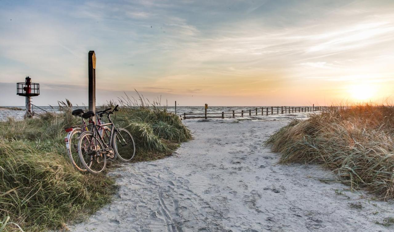 Strandhaus Ruegen - Meerblick, Sauna, Kamin & Whirlpool Baabe Exterior foto